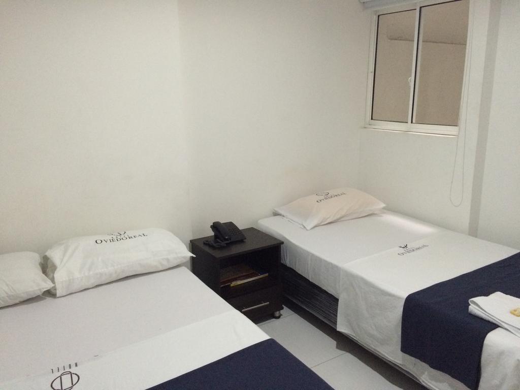 Hotel Oviedo Real บูการามังกา ภายนอก รูปภาพ